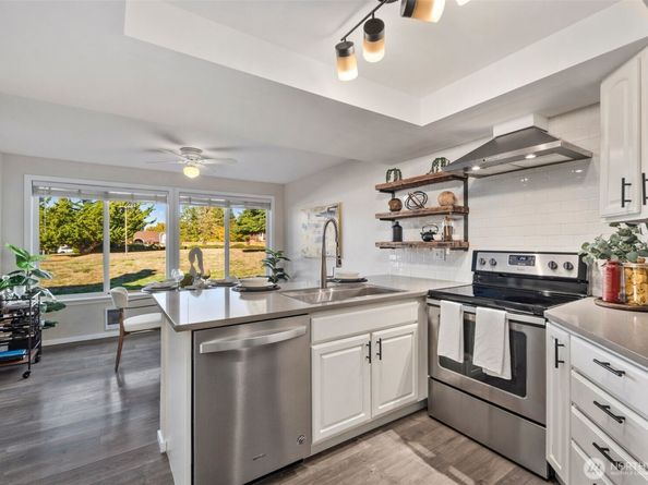 11104 NE 68th Street A103, Kirkland WA 98033