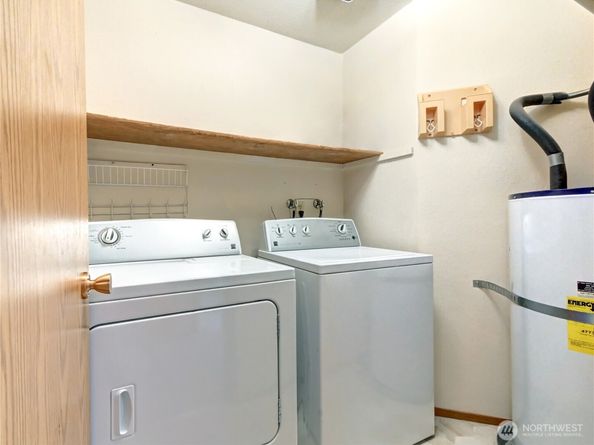 19855 25th Avenue NE 206, Shoreline WA 98155