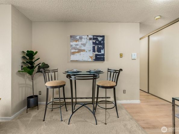 1175 Harrington Place NE 205, Renton WA 98056