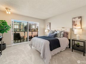 1175 Harrington Place NE 205, Renton WA 98056