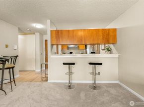 1175 Harrington Place NE 205, Renton WA 98056