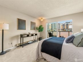 1175 Harrington Place NE 205, Renton WA 98056