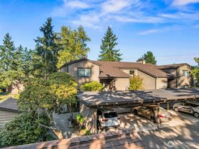17442 NE 40th Place D3, Redmond WA 98052