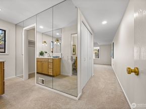 17442 NE 40th Place D3, Redmond WA 98052