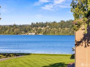 17442 NE 40th Place D3, Redmond WA 98052