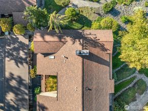 17442 NE 40th Place D3, Redmond WA 98052