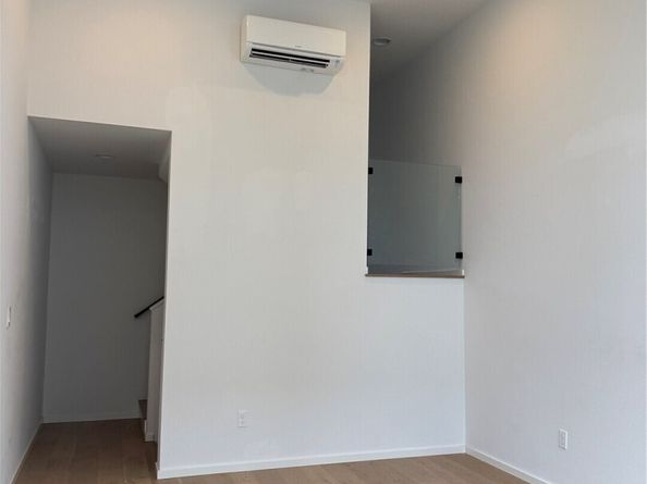 817 24th Avenue S B, Seattle WA 98144