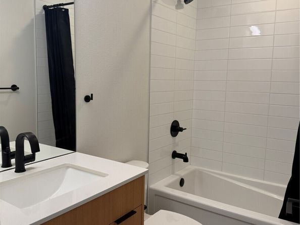 817 24th Avenue S B, Seattle WA 98144