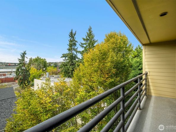 3401 Wallingford Avenue N 405, Seattle WA 98103