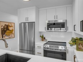 3401 Wallingford Avenue N 405, Seattle WA 98103