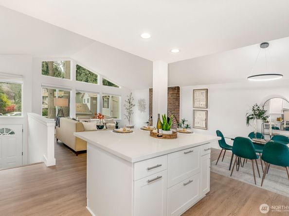 6306 141st Street SW, Edmonds WA 98026