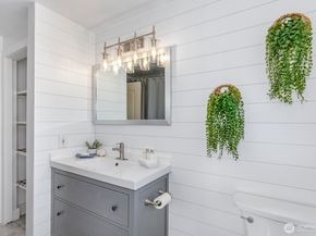 6306 141st Street SW, Edmonds WA 98026