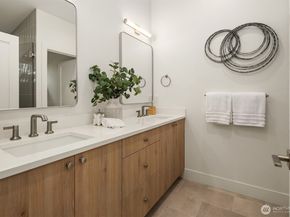 10174 NE 113th Place, Kirkland WA 98033