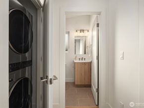 10174 NE 113th Place, Kirkland WA 98033