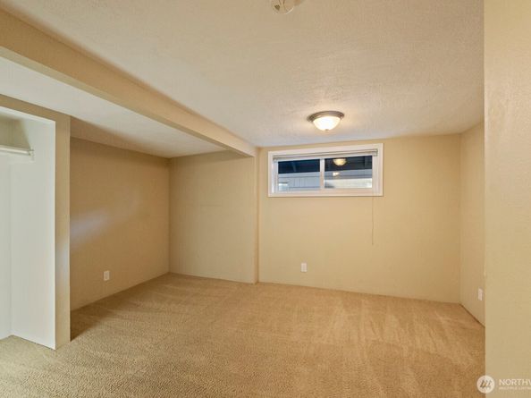 120 N 80th Street, Seattle WA 98103