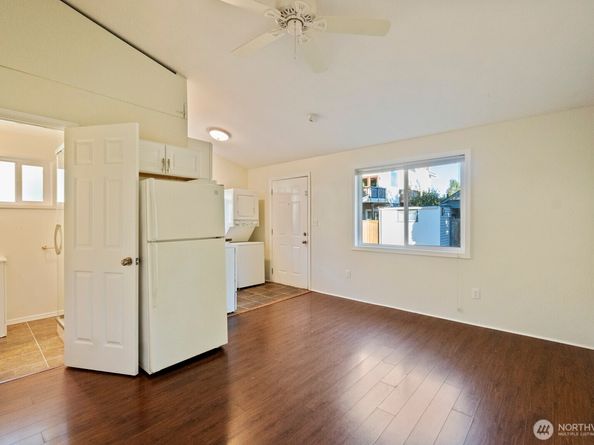 120 N 80th Street, Seattle WA 98103