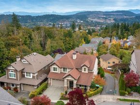 880 Lingering Pine Lane NW, Issaquah WA 98027