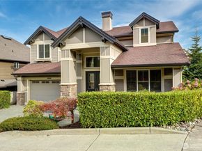 880 Lingering Pine Lane NW, Issaquah WA 98027