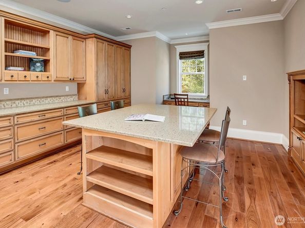 13132 206th Avenue NE, Woodinville WA 98077