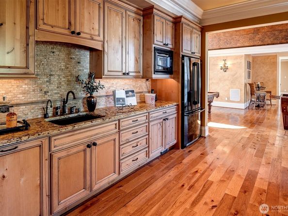 13132 206th Avenue NE, Woodinville WA 98077