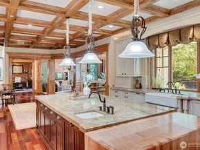 13132 206th Avenue NE, Woodinville WA 98077