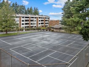 10743 Glen Acres Drive S 10743, Seattle WA 98168
