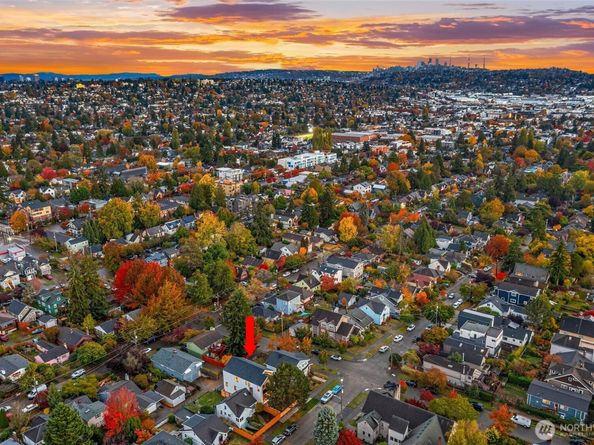 7506 18th Ave NW, Seattle WA 98117