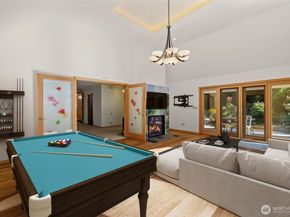 2048 216th Avenue SE, Sammamish WA 98075