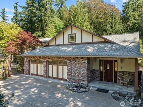 2048 216th Avenue SE, Sammamish WA 98075