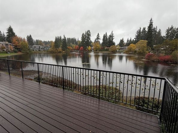 615 75th Street SE C52, Everett WA 98203