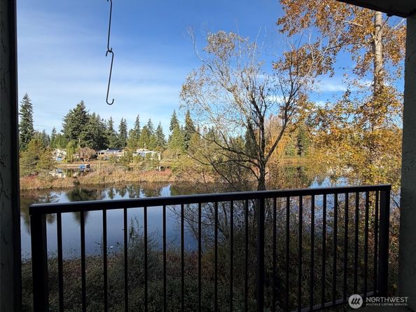 615 75th Street SE C52, Everett WA 98203