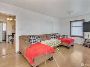 3321 25th Avenue S, Seattle WA 98144