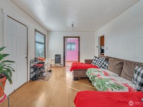 3321 25th Avenue S, Seattle WA 98144