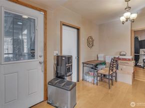 3321 25th Avenue S, Seattle WA 98144