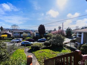 3321 25th Avenue S, Seattle WA 98144