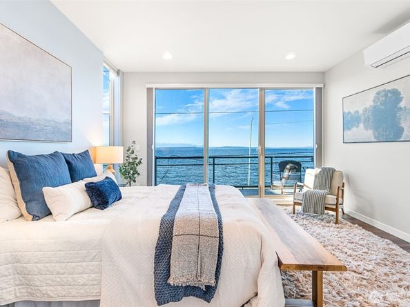 1772 Alki Avenue SW B, Seattle WA 98116