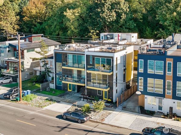 1772 Alki Avenue SW B, Seattle WA 98116