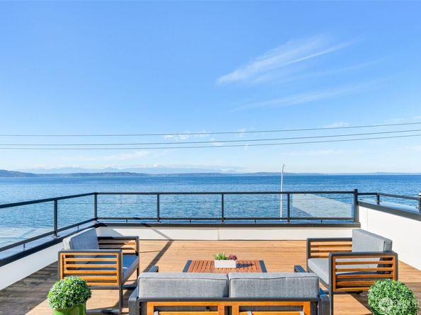 1772 Alki Avenue SW B, Seattle WA 98116