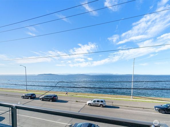 1772 Alki Avenue SW B, Seattle WA 98116