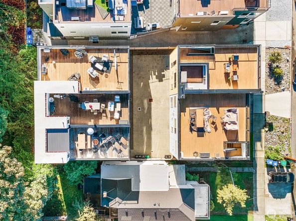 1772 Alki Avenue SW B, Seattle WA 98116