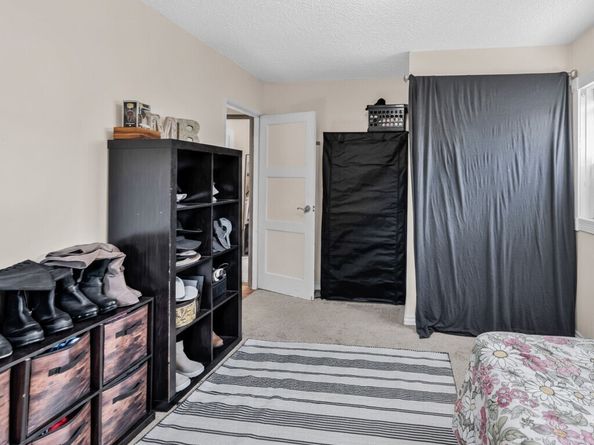 2716 NE 5th Place, Renton WA 98056