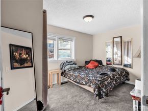 2716 NE 5th Place, Renton WA 98056