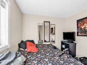 2716 NE 5th Place, Renton WA 98056