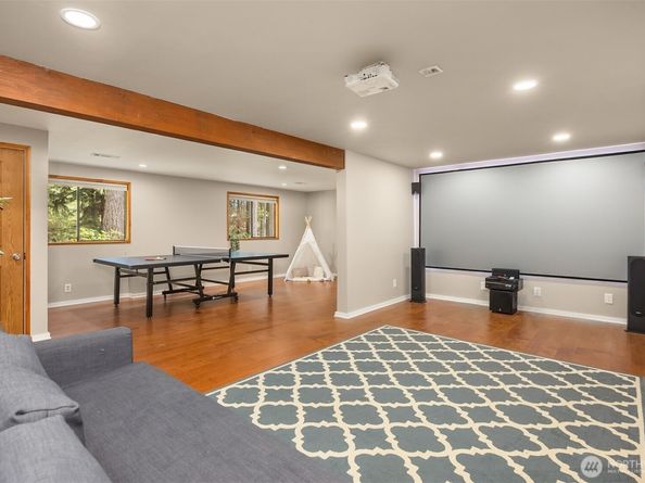 5981 Lynwood Center Road NE, Bainbridge Island WA 98110