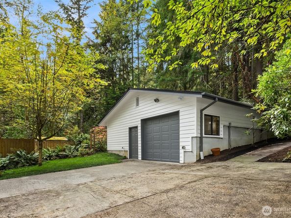 5981 Lynwood Center Road NE, Bainbridge Island WA 98110