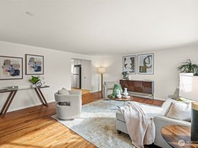 9728 57th Avenue S A, Seattle WA 98118