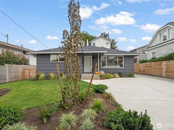 9728 57th Avenue S A, Seattle WA 98118
