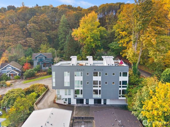 2802 S Alaska Place, Seattle WA 98108