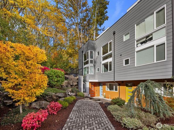 2802 S Alaska Place, Seattle WA 98108