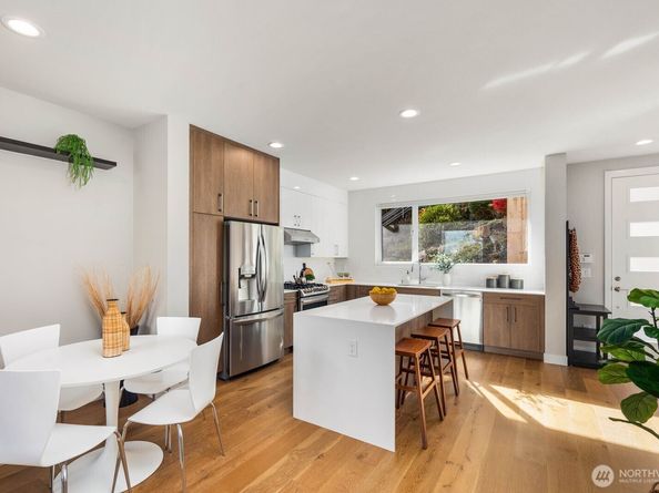 2802 S Alaska Place, Seattle WA 98108